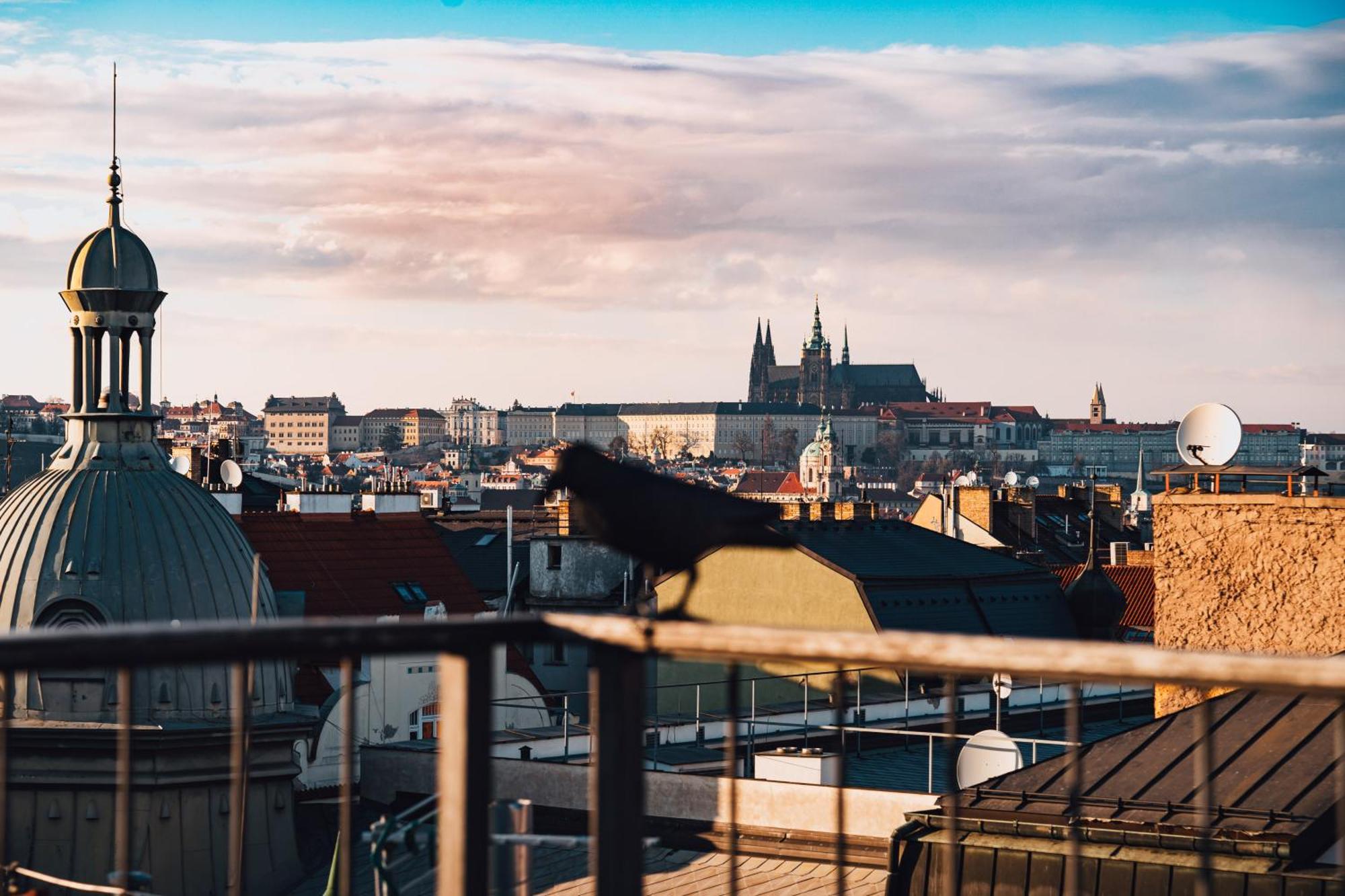 Two-Level Apart With A Terrace Near The Vltava River Praga Exterior foto